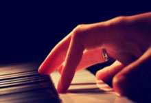 斯托克城主场告捷,积极备战,打下强大对手